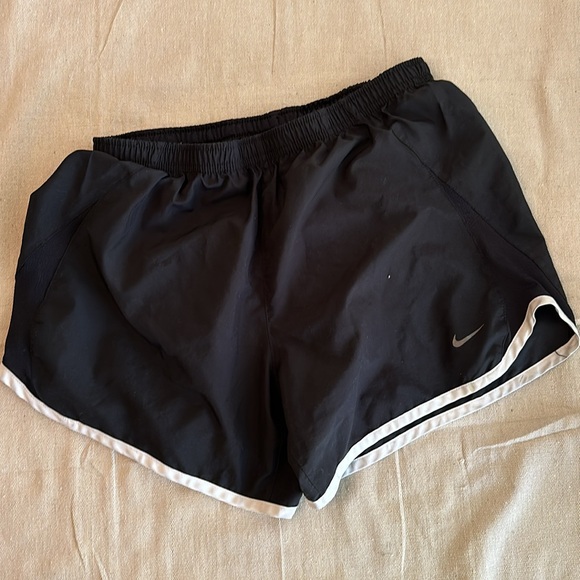 2-pair Nike Dri-fit shorts - Picture 6 of 6